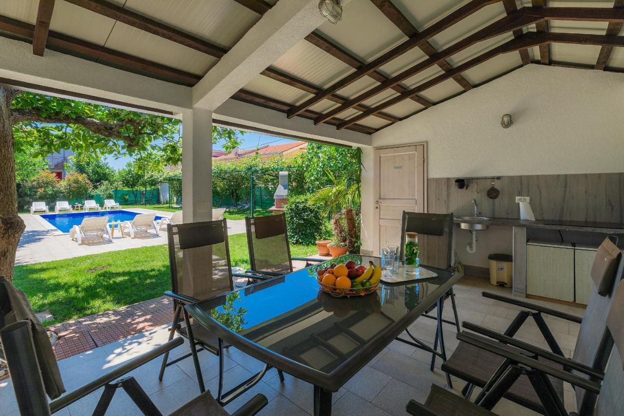 Villa Toni Umag Buitenkant foto