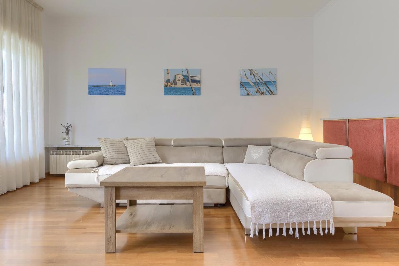 Villa Toni Umag Buitenkant foto