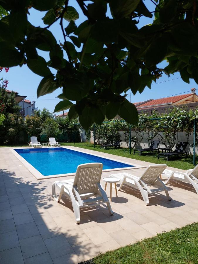 Villa Toni Umag Buitenkant foto